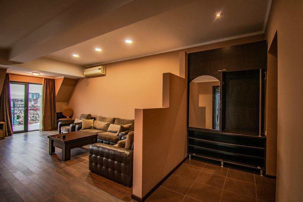 Daros Apartment บาทูมิ ภายนอก รูปภาพ
